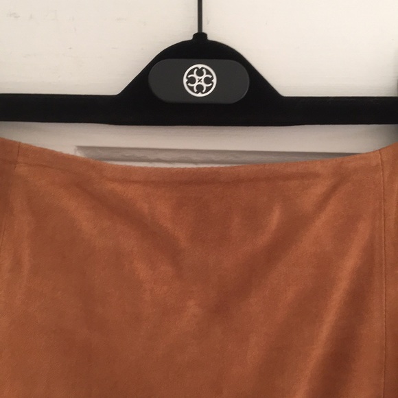 CARLISLE Genuine Suede Fringe Leather Skirt - Picture 7 of 12